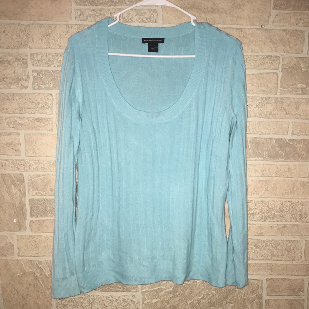 ✅New York & Company U Neck Sweater
